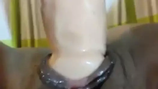 esposa y su dildo