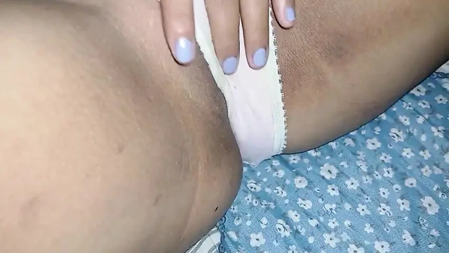 SULU AMCıĞıMA DOKUNMAYı SEVIYORUM