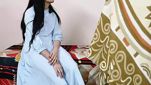 Sarkari Hospital Ki Nurse Gao Wale ne chodi