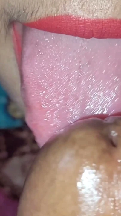 Desi maid hot XXX fun in KICHEN. | Clip 1