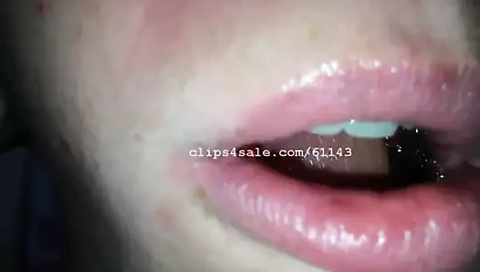 Vore fetiş - alicia sakızlı ayılar video 1 yiyor