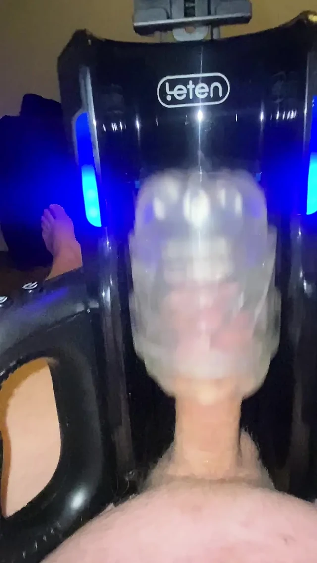 Sağım makinesiyle çılgın büyük boşalma