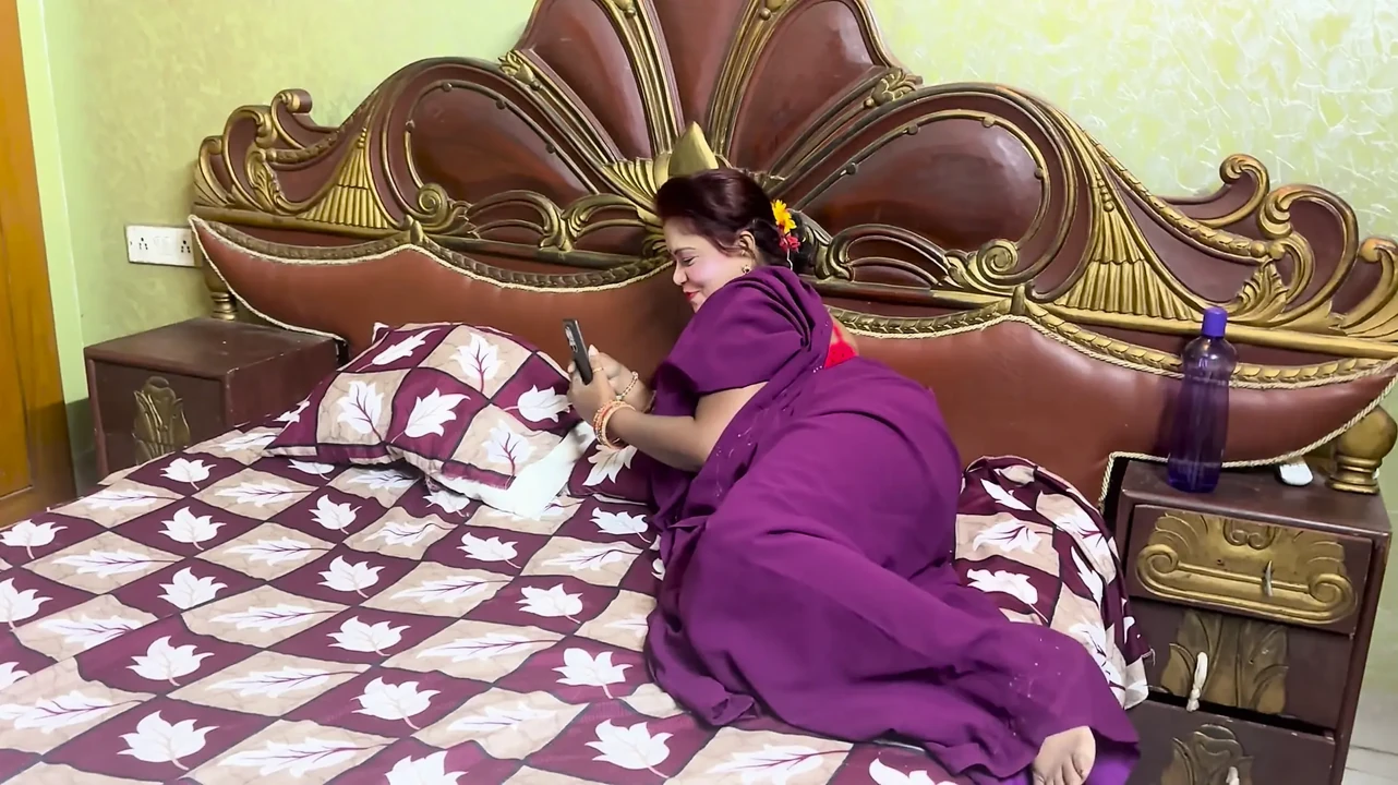Deve ser um Buck Ni Bunda Quente Que Chatear Kar Pussy Ros Nikala.. Chut pe kiya ungli Nikala Pani..