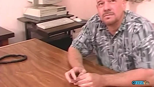 Anal kutsama iyiliği amcık yemeyi bilenlere bahşediliyor