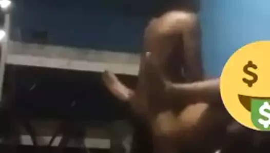 DINDIN BARBEIRO X CLIENTE PUTA