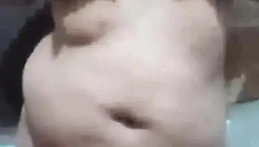 Gel benimle şehvetli ve canlı bir dans et