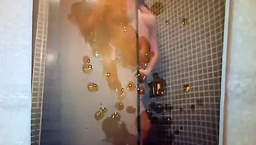 I jerk off and cum for a hot italian girl in shower