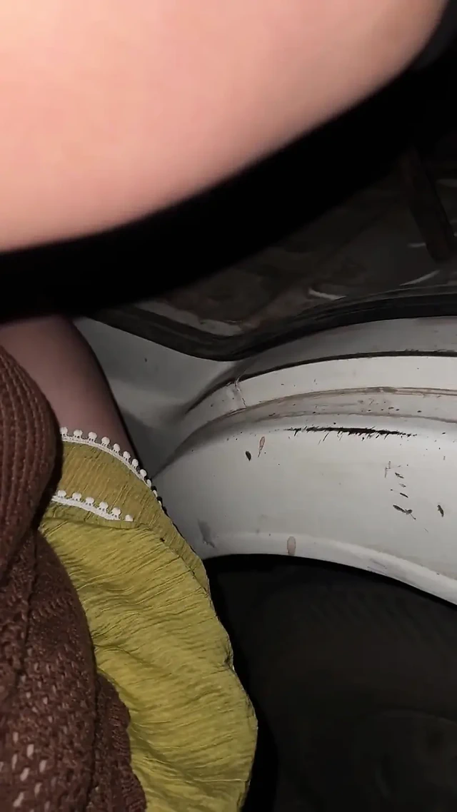 Otoyolda Rastgele Kamyon Şoförüyle Gerçek Evli Kadın