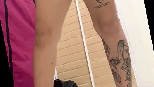 Üvey üvey babası için çıplak model bugün