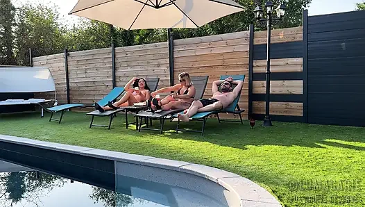 Marie ve Lucas Lumacarie, havuz kenarında Adelie ile takılıyor