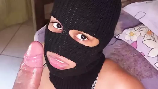 Sıcak hamile kız kedi veren ve kocasının arkadaşını emen