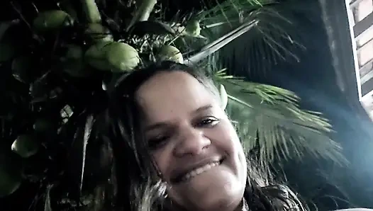 Yaramaz arkadaşım Wesley için fışkırtıyor