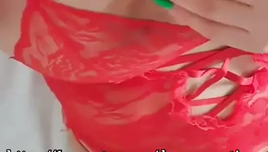 Dana, büyük göğüslü Mısırlı bir Arap Müslüman