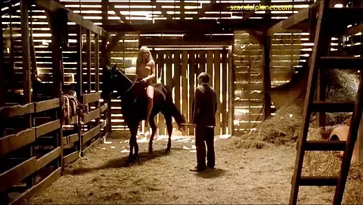 skandalplanetcom Amy locane çıplak sahne