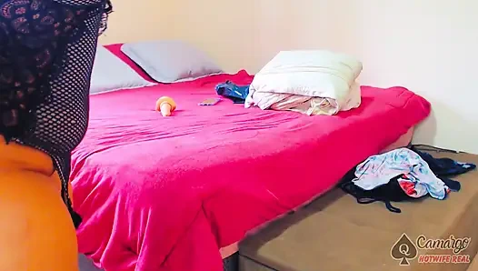 Ofiste boşalıyorum ve patronum her şeyi öğrendi