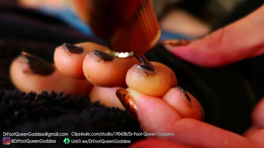 Tırnak boyama (gri) bölüm 5