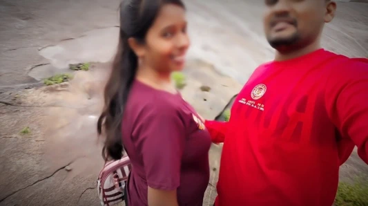 Devar apni bhabhi ko lekar ghumne a gaya hai- devar bhabhi sexy video xxx - devar apni bhabhi ki gand me aapna bada land dal deta he .