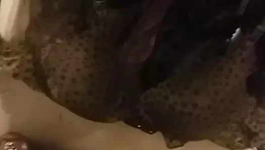 Giymeden önce külot işemek