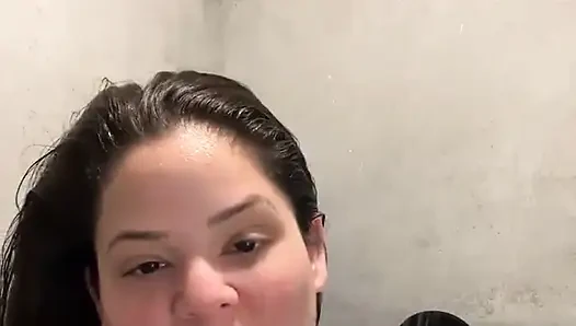 Dani Valentina ile canlı yayın