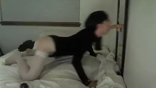 Superhorny crossdresser berbat yapay penis