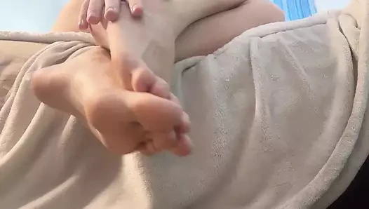 İbadet büyük ayak tabanları bacaklar dev kadın