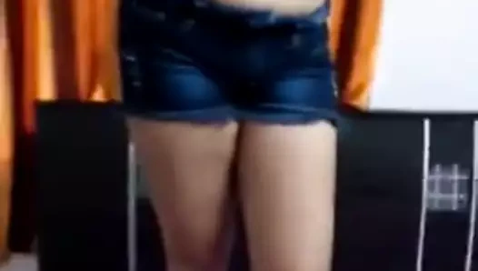 senin için hotwife striptiz bakın ..