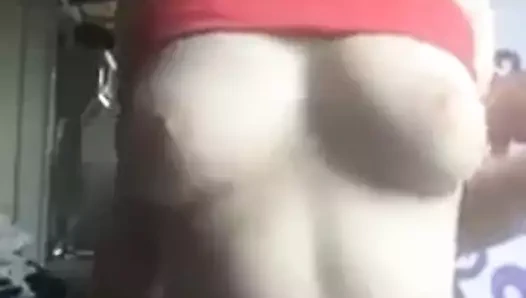 Güzel büyük göğüsler (derleme)