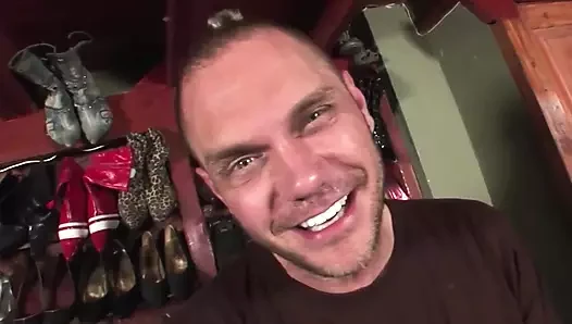 Bir domuz için azgın panter: nacho vidal ile çok güçlü bir sikiş