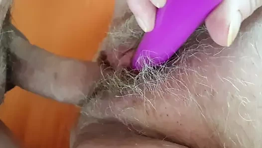 Meine nasse Vibratorfotze wird gefickt