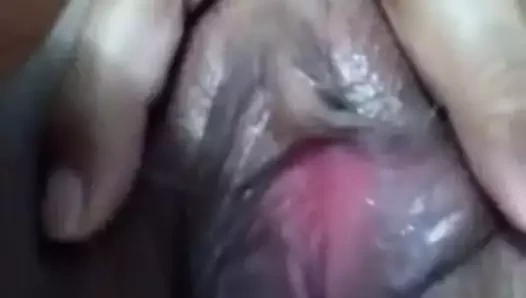 Endonezya karısı inliyor ve mastürbasyon