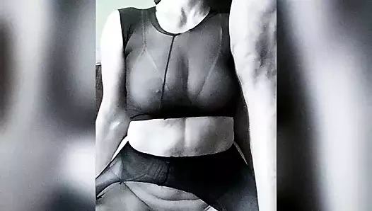 Götümde büyük dildo titreşimi