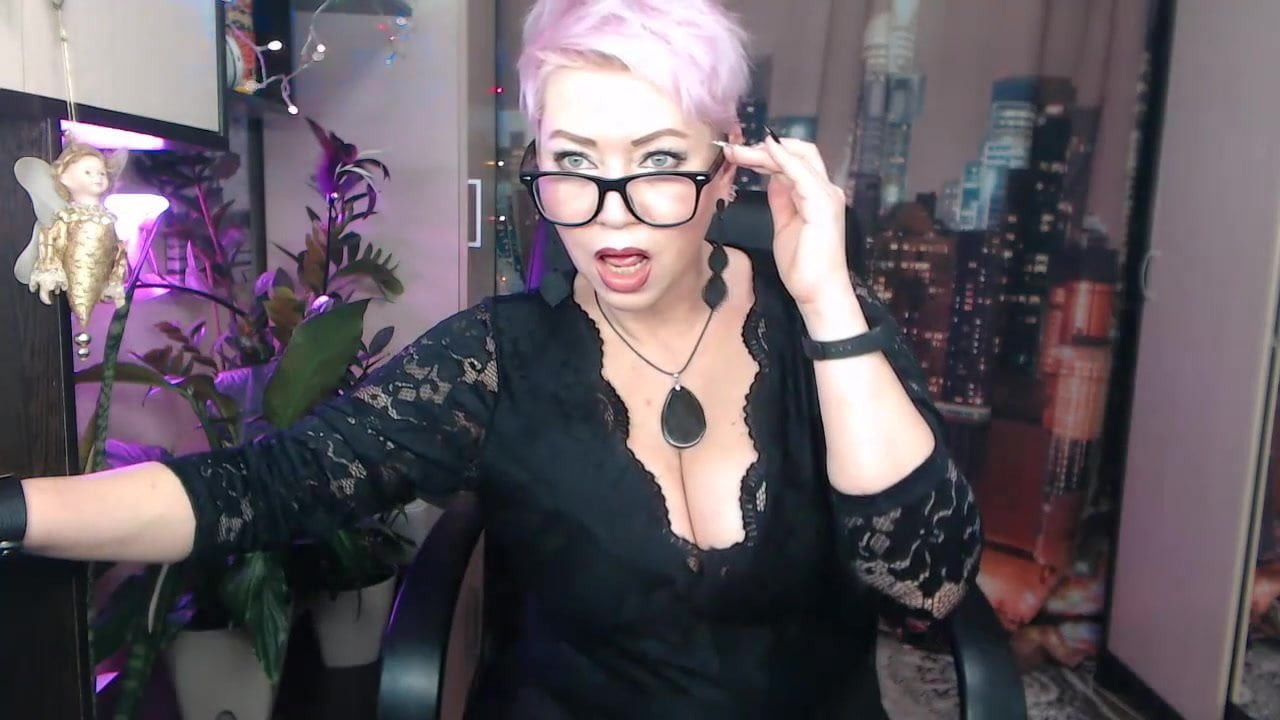 Sulu Rus milf aimeeparadise utanmaz dansı.!.