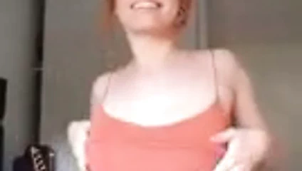 bikinili dans eden kız