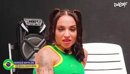 Büyük Memeli Orta Yaşlı Seksi Kadın Monique Ile Ateşli Asyalı Karol Kimeshi