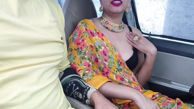 Первый раз трахнул мою мачеху в машине после уроков вождения, рискованного секса