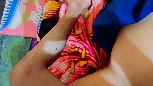 Güzel Hintli yenge ankita sıkı amcık evde sikiliyor xxxx, desi Hintli devar yenge Hintçe seks videosu
