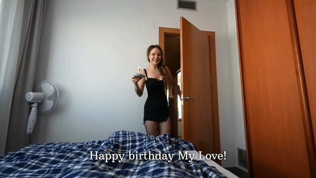 Eşim Bir Arkadaşını Anal Seks Için Davet Etti. FFM Üçlü