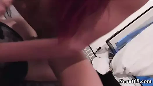 Sevimli Alman redhead genç vicky güneş sikme ve yüz