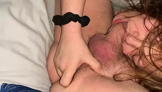 Götümü parmaklıyorum