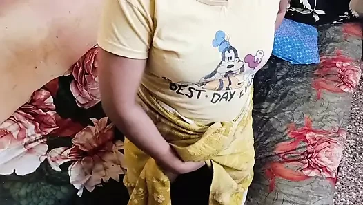 Üvey kız kardeşimi sikiyorum Hintli seks videoları