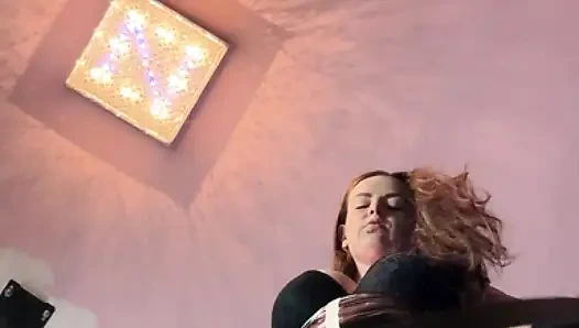 Женское доминирование Kate Latex, бдсм-милфа с большой задницей, каблуками, резиновая богиня