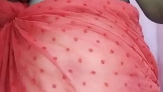 Bangladeşli viral kız evde fingring yapıyor