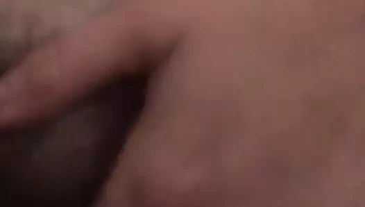 Ma bite dans la chatte poilue de ma femme