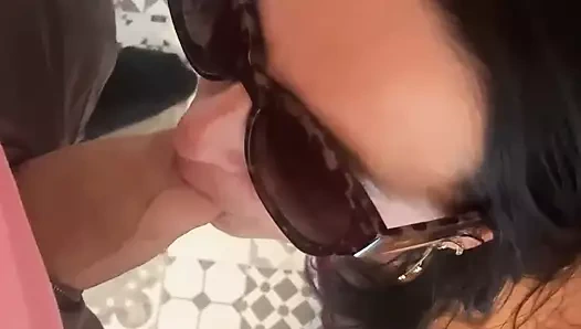 Orta yaşlı seksi kadın ep 2'nin dans ve sikiş maceraları