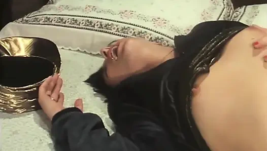 Bu otelde seks yapanlar ve izleyenler var