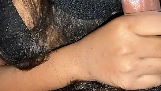Üvey kız kardeşim sabah yanlışlıkla büyük yarağımı emiyor tam Hintçe edepsiz konuşma seksi
