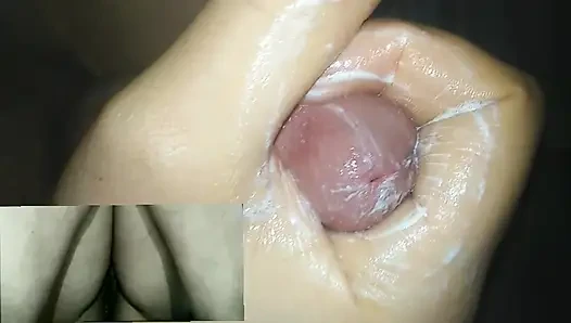 Evli kadın kocası için mastürbasyon yapıyor