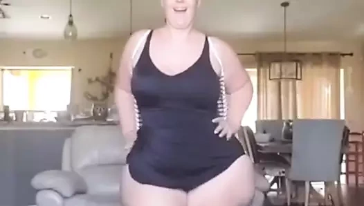 Culona iri güzel kadın vir