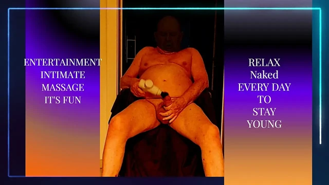 Penis ve vücut masajını içeren birinci sınıf eğlence