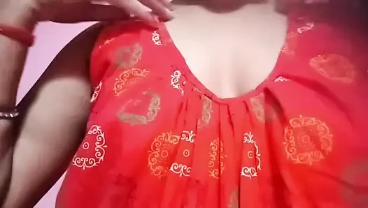 Göğüslerimi emiyor